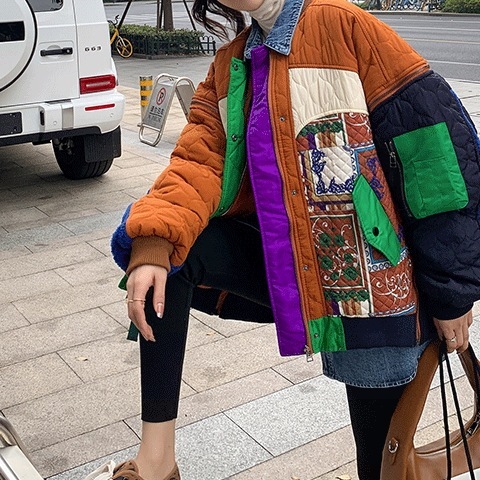 2色 アウター ジャケット レディース 秋冬 個性的 暖かい ショート丈 長袖 ボリューム袖 ドロップショルダー 襟なし BIGシルエット 切り替えデザイン ポケット 前開き 色展開 茶色 ブラウン