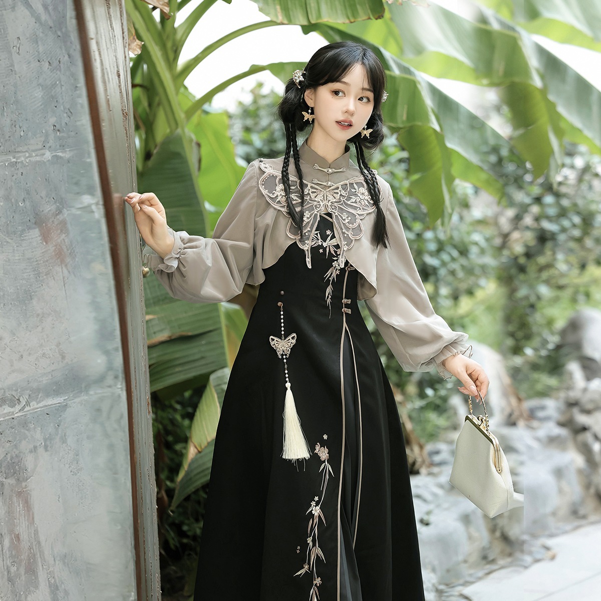 正規品蝶火新韓国韓国改良cos要素雲肩上着サスペンダースカートセット秋