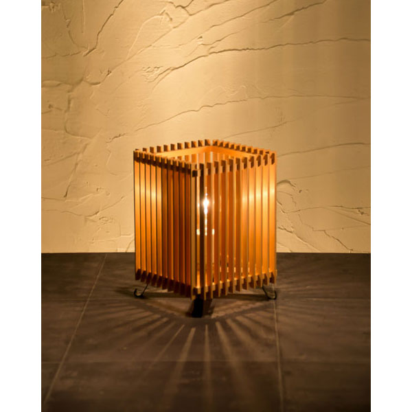 和風スタンドライト　行灯　廉（小） ren-S　高さ26cm　杉材と鉄の照明器具　LED電球対応