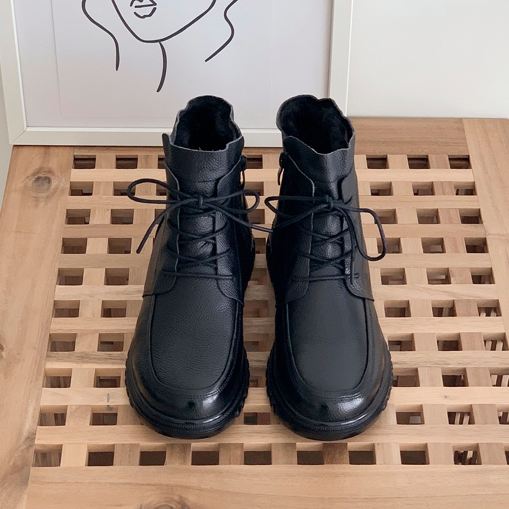 裏地ファー仕立てのあたたかレースアップブーツTTST-656 4,761円