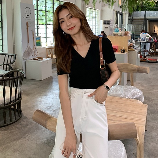 トップス カットソー ニットソー ショート ショート丈 袖あり 半袖 Vネック タイト 細身 ストレート きれいめ シンプル カジュアル 大人 上品 おしゃれ お洒落 かっこいい 大人女子