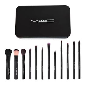 MACメイクブラシ 12本セット Qoo10] マック MACメイクブラシ12本セット 柔らかく : メイク小物