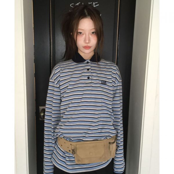 スモールスクエアロゴ配色ストライプラグビーTシャツ-スカイブルー