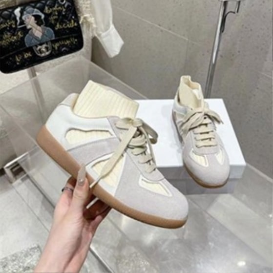 【限定モデル】レトロローカット カップル用スニーカー 2024新作本革×レーザーカット×脱着式ニットアンクルカバー ドイツ軍トレーナー風 レディースシューズ