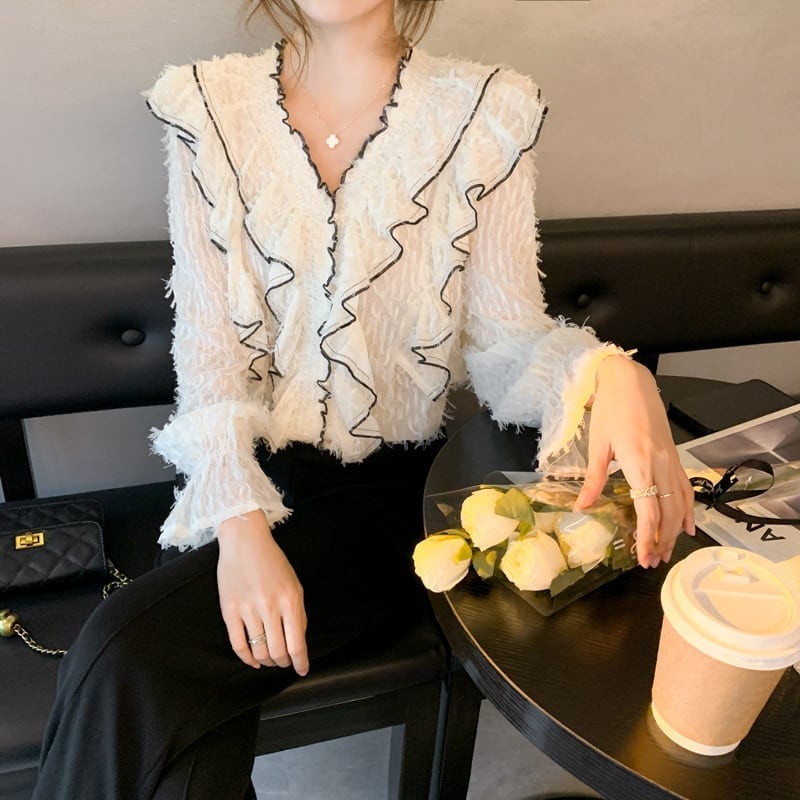 トップス シャツ ブラウス 袖あり 長袖 Vネック レース フリル かわいい 大人可愛い きれいめ