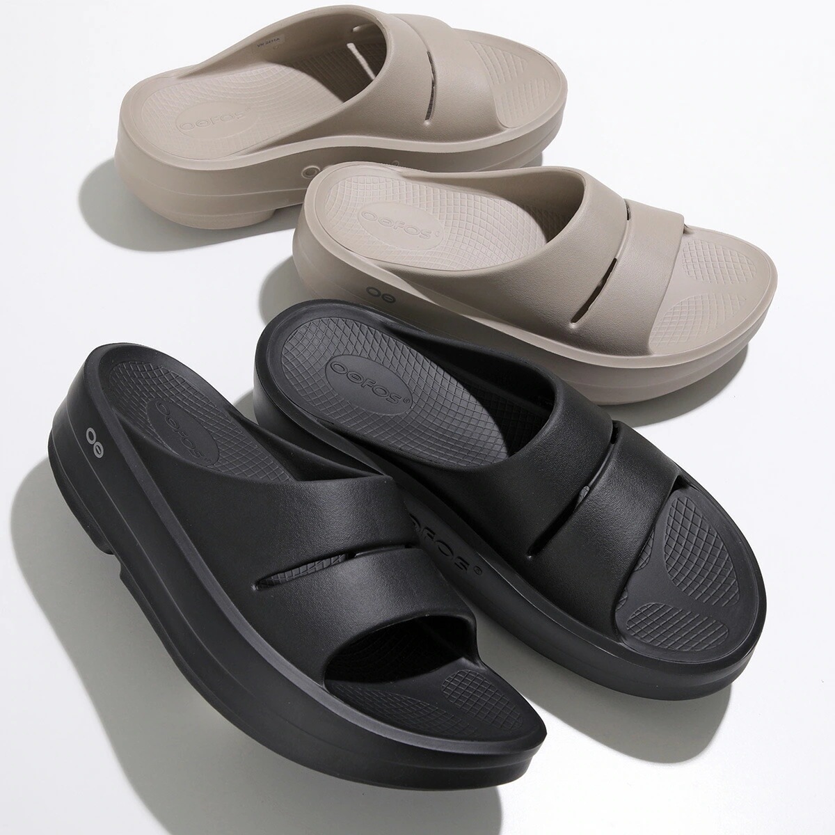 OOFOS ウーフォス リカバリーサンダル OOMEGA OOAHH ウーメガ ウーアー 1110 レディース スライドサンダル スリッパ ロゴ 厚底 EVA 靴 カラー2色