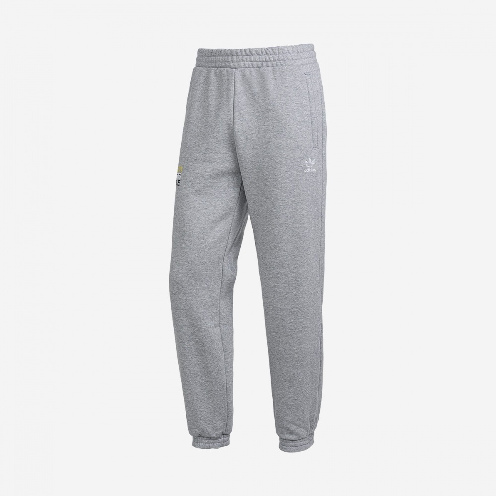 アディダスマラソンパンター HR3451