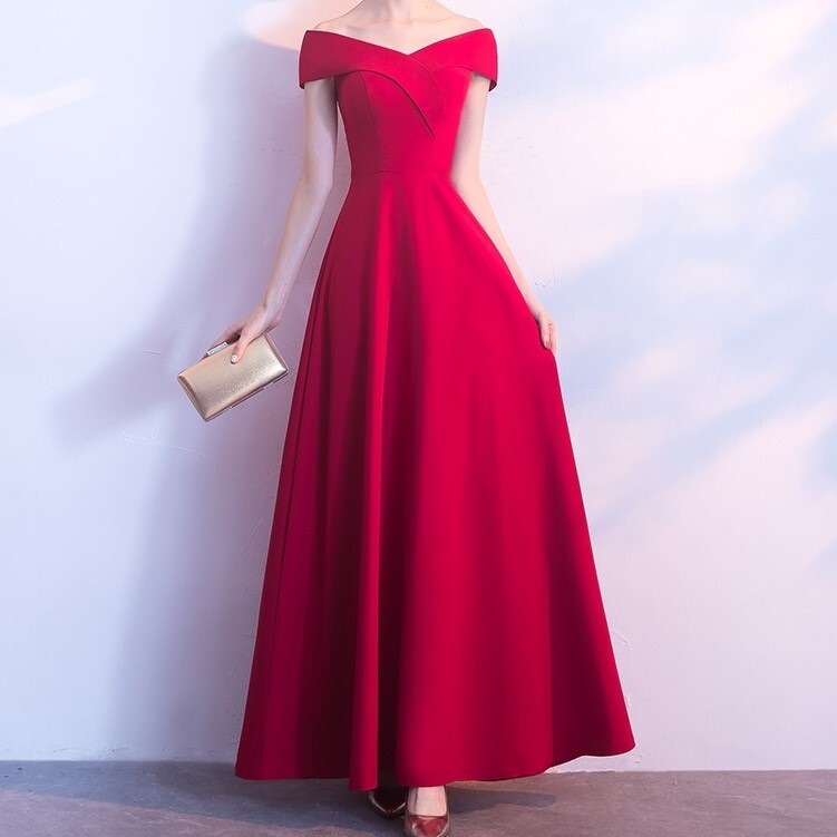 2色 ワンピース ノースリーブ 春夏 秋冬 きれいめ ロング aライン フレア ワンピドレス ロング ロング丈 深 Vネック オフショルダー 襟なし フレア スリム 細身 背中魅せ ハイウエスト 黒 5,863円