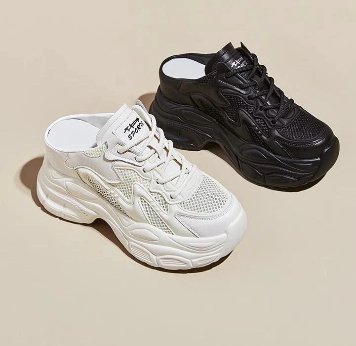 1～3日で出荷サンダルとスニーカーウェッジソール黒白韓国系レディース厚底シューズ春夏個性的かっこいい踵なしスリッパダッドスニーカー本革メッシュ通気性ゴツい可愛いハイテク