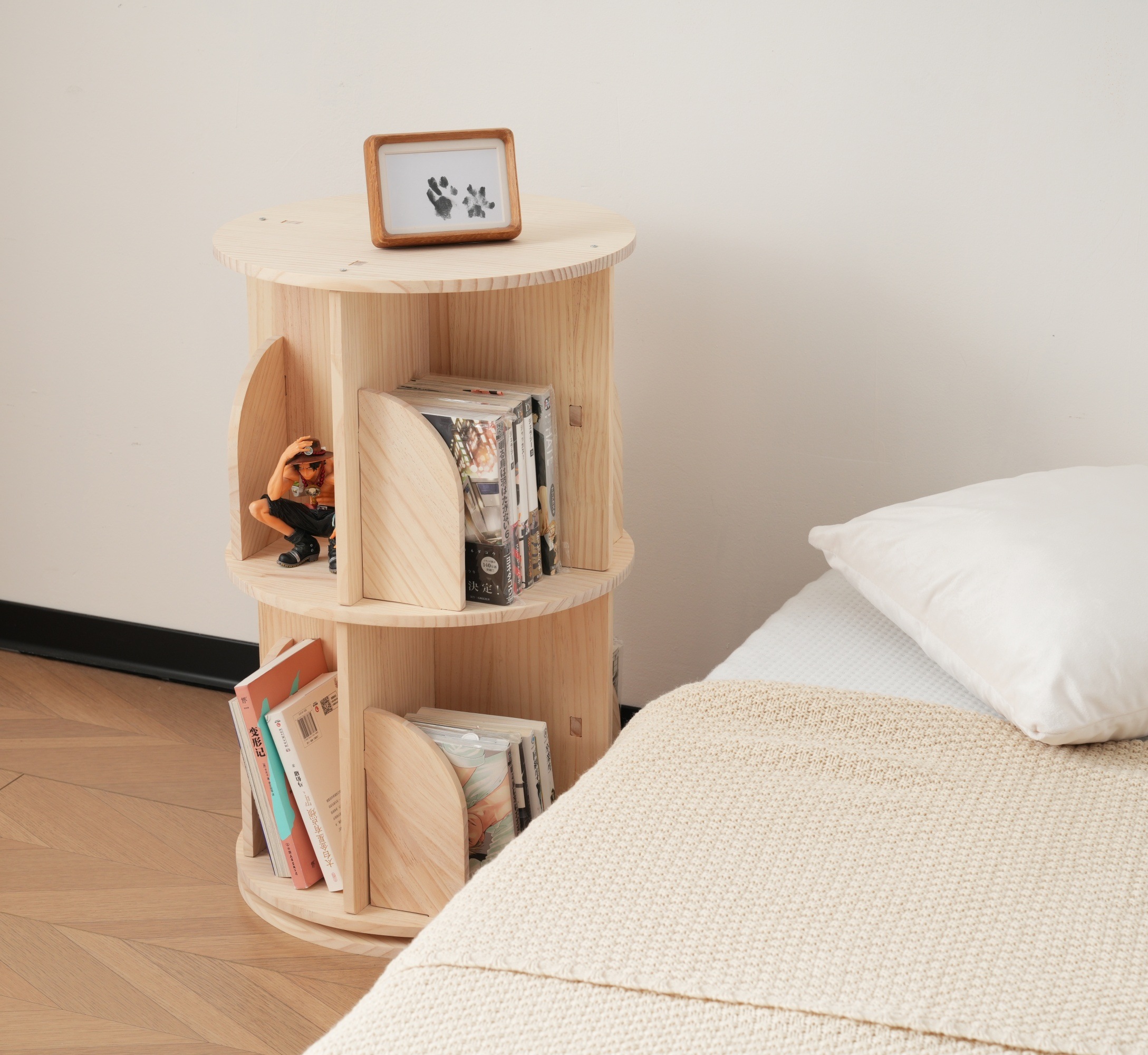 【大好評!最安値挑戦!】無垢材 回転式本棚 飾り棚 絵本棚 360回転本棚 コミック収納棚 本棚 大容量 回転ラック 組立簡単 省スペース 収納ラック 40*40cm 2段3段4段5段GG5074 N