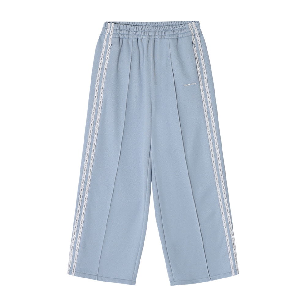 レースライントラックパンツ_スカイです