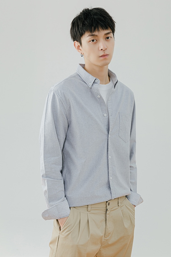 【全店任意2枚購入で100円OFF】春秋 新作 長袖 ワイシャツ 無地 韓国スタイル デニム シャツ 上着 トップス メンズ 学生