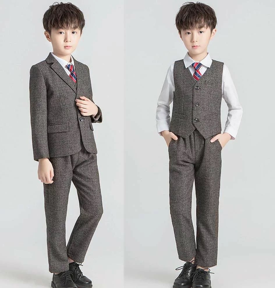 フォーマルスーツ男の子スーツキッズ子4点セット上下セットタキシlードジュニア入学式入園式卒業式七五三結婚式発表会子スーツ男の子スーツキッズスーツ誕生常パーティー礼服子服スーツセットアップ小学校紳士服9