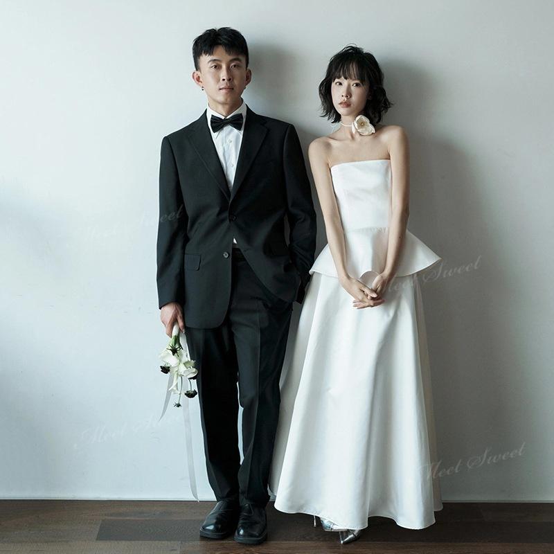 ウェディングドレス サテン ベアトップ シンプル 韓国風 おしゃれ Aライン ロング 二次会 結婚式 披露宴 前撮り 発表会 花嫁 ウエディングドレス 花嫁ドレス