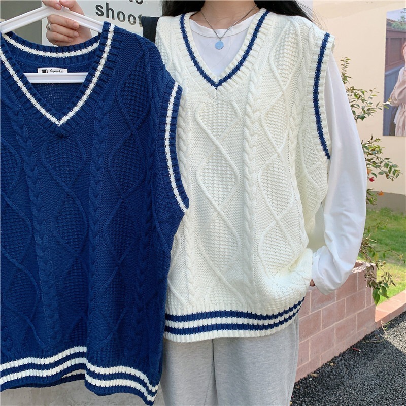 トップス ベスト 袖なし Vネック ケーブルニット ポリエステル ニット 薄手 かわいい シンプル カジュアル 上品 おしゃれ レトロ 大人可愛い こなれ感 ラフ スポーティー 存在感 トラッド