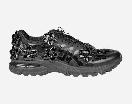 Asics x Cecilie Bahnsen Gel-Terrain Black 48,000円