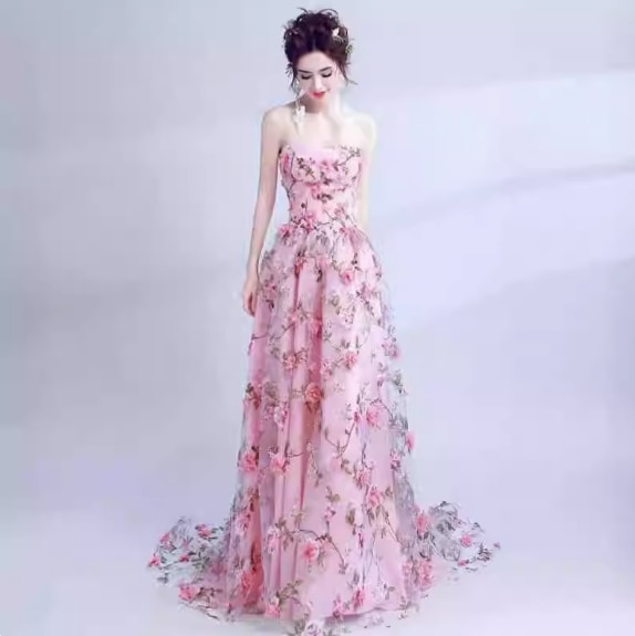 レディース ドレス ロング丈ドレス ワンピース 胸元 刺繡 透け感 かわいい 大人可愛い きれいめ シンプル 上品 おしゃれ かっこいい レトロ こなれ感 個性的 主役級 存在感 抜け感 無地