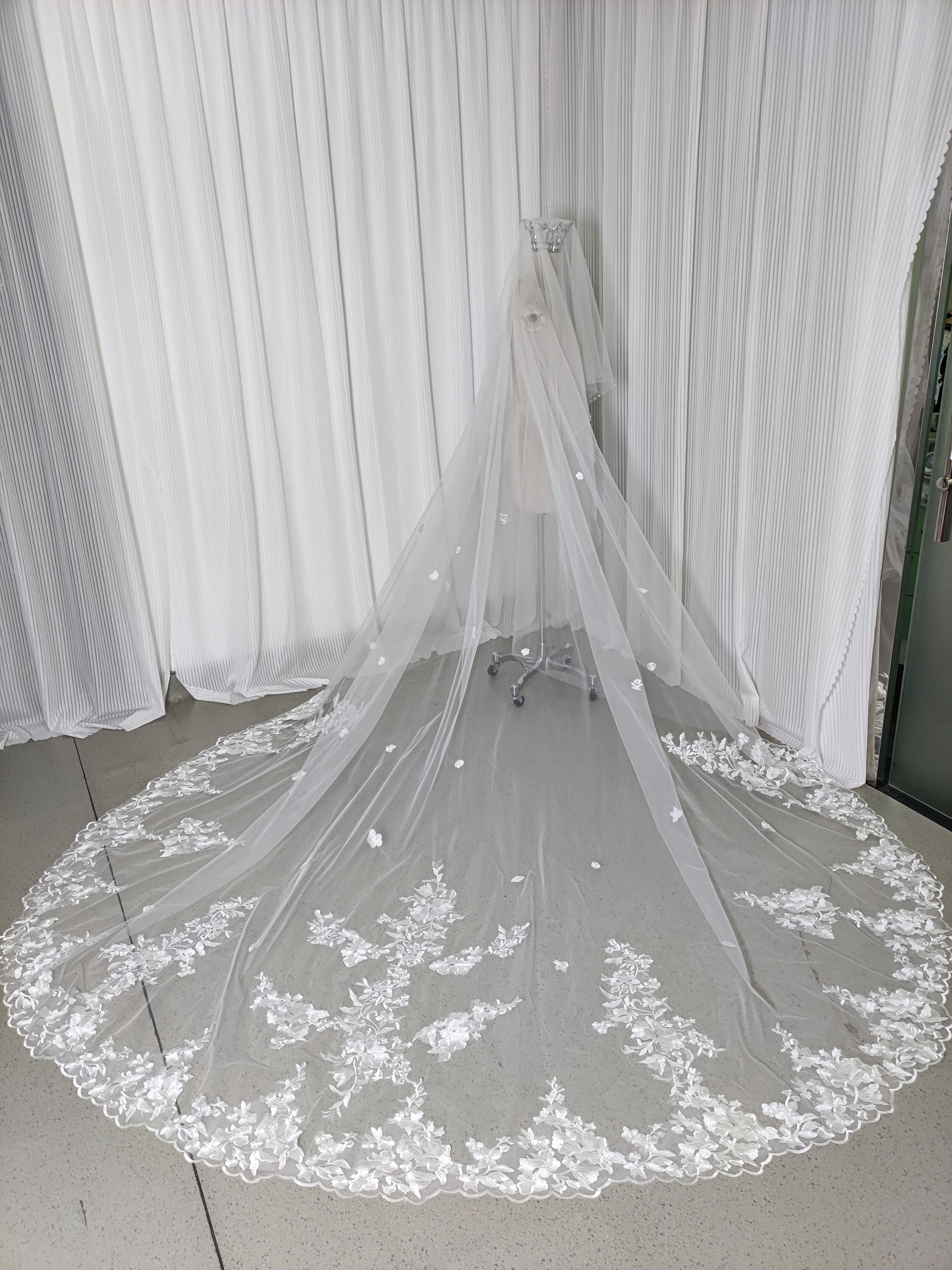 ロングベール パール エレガントレース ベールダウン可能 花嫁/ウェディングドレス