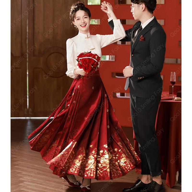 【最安値挑戦】 【期間限定】赤の敬酒服花嫁のスカートスーツ新中漢服 2点セット 婚約ドレス2023新入荷刺繍ドレス-44