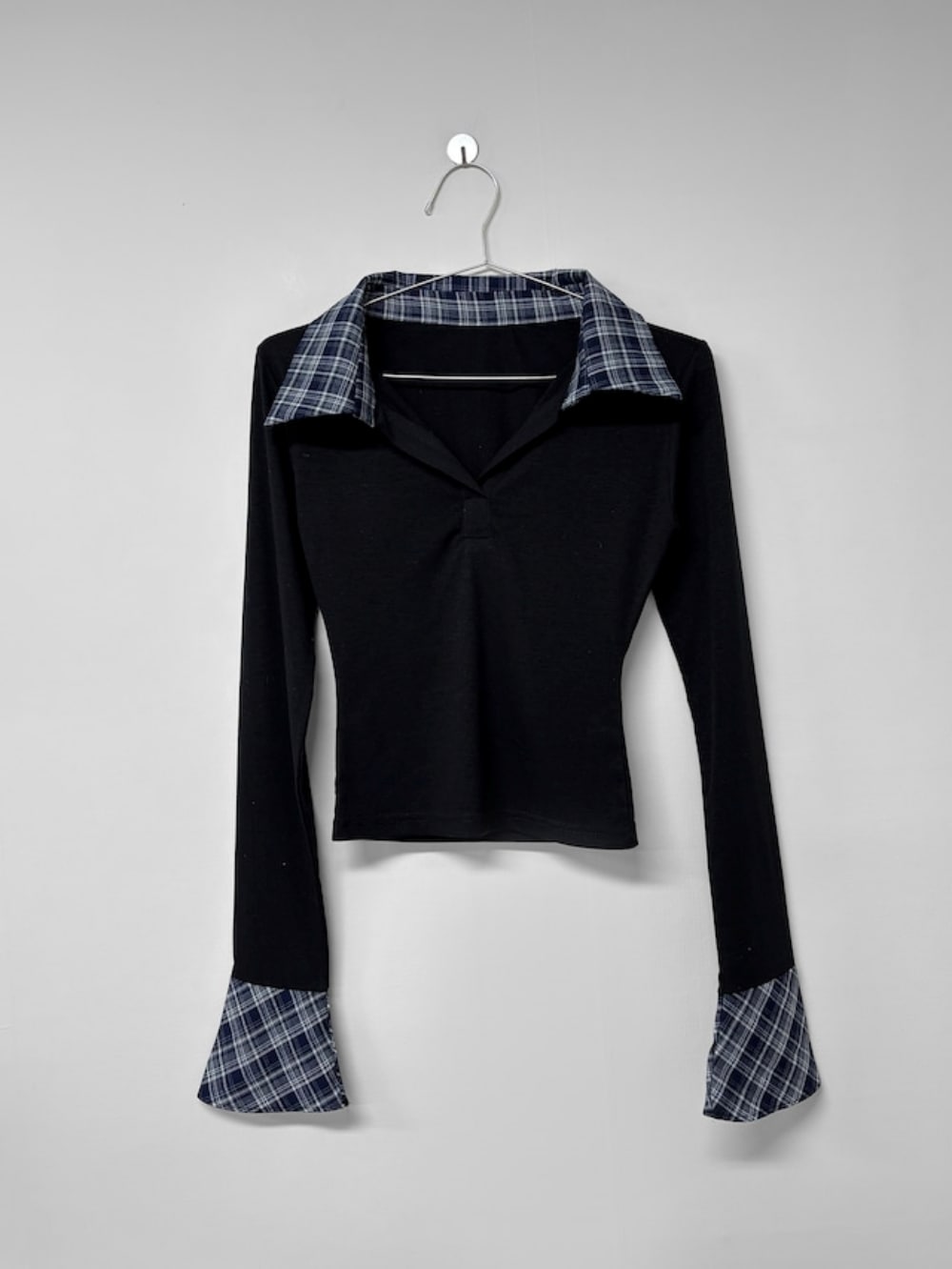 BABYMONSTERアヒョン着用幻のロンＴ　サイズＳ ほぼ未使用品 Qoo10] aeae BABYMONSTER アヒョン着用 D