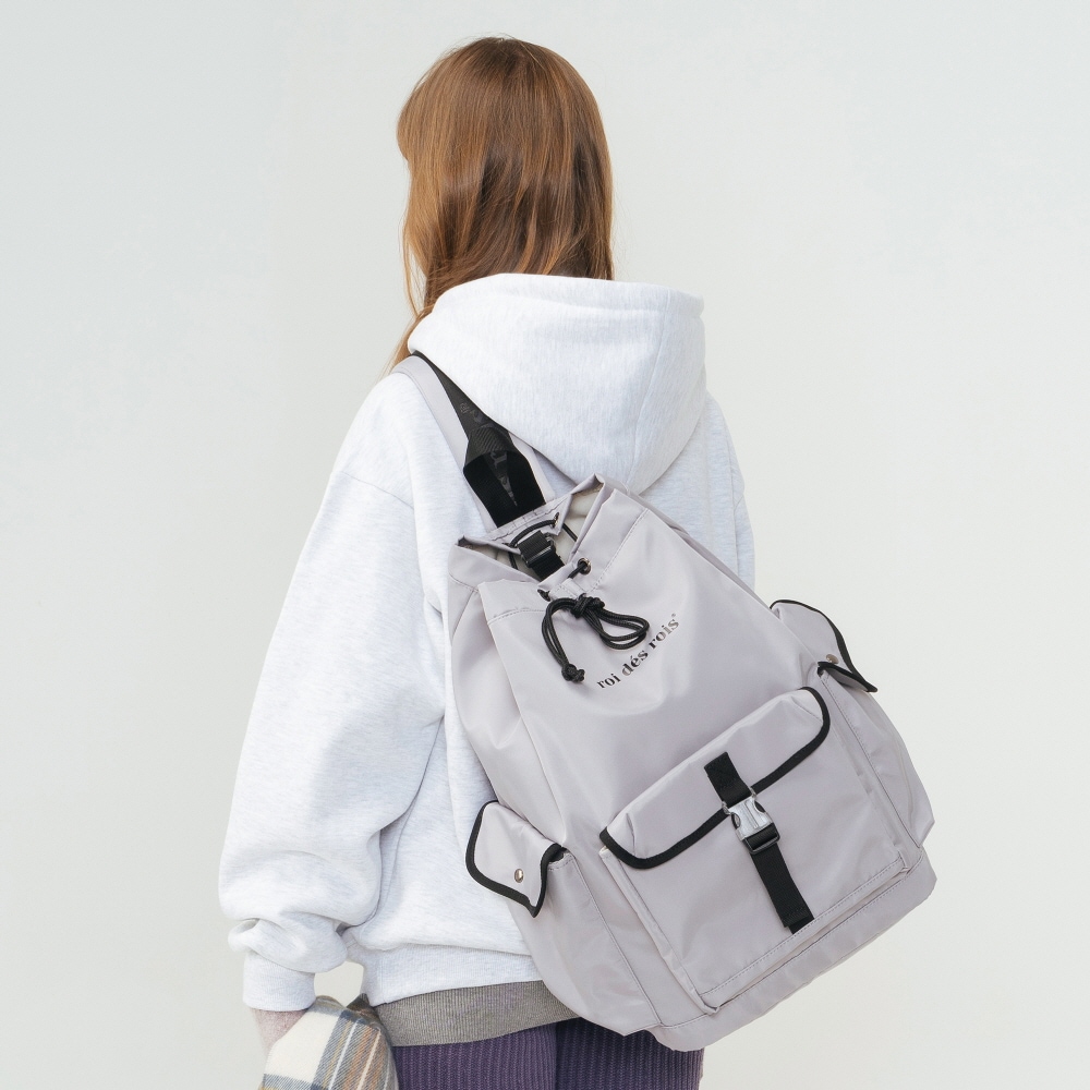 SLEEK BUCKET SLING BAG (2 COLOR)