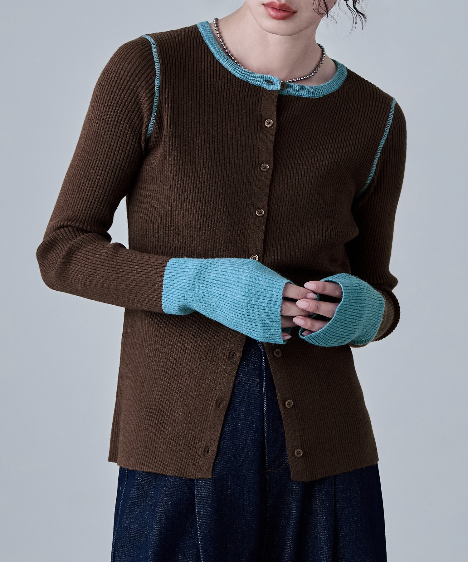 アルパカタッチバイカラーニットカーディガン トップス アウター カーディガン カーデ ニット リブニット 長袖 カラーカーデ バイカラー クルーネック リンガーネック 丸首 配色 タイト 伸縮性