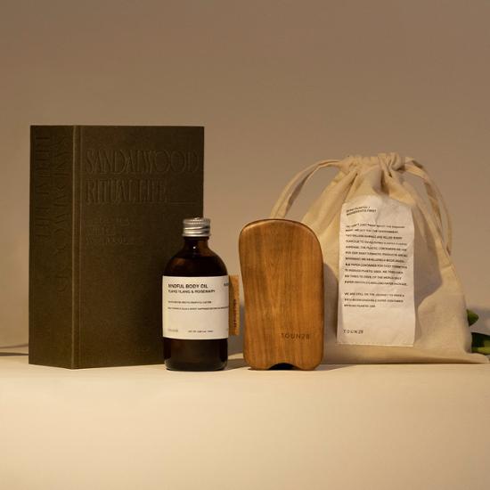 トーン28 サンダルウッド リチュアルライフ ボディオイル 100ml + 刮痧(かっさ)セット (2種から1つ選択)