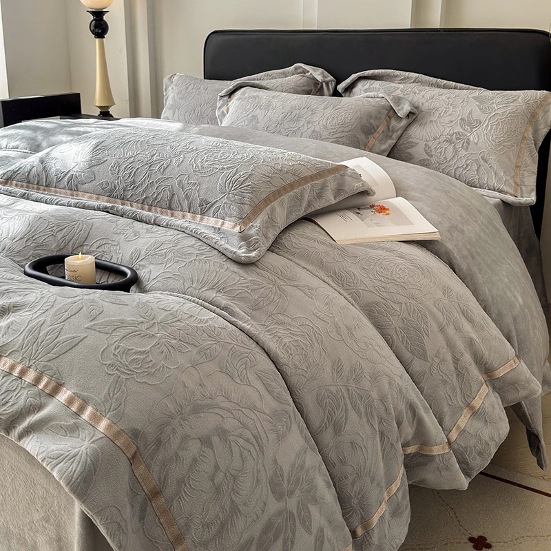 Thick Milk Velvet Four-piece Set Plus Velvet Quilt Cover Coral Velvet Quilt Cover Sheet Double-sid