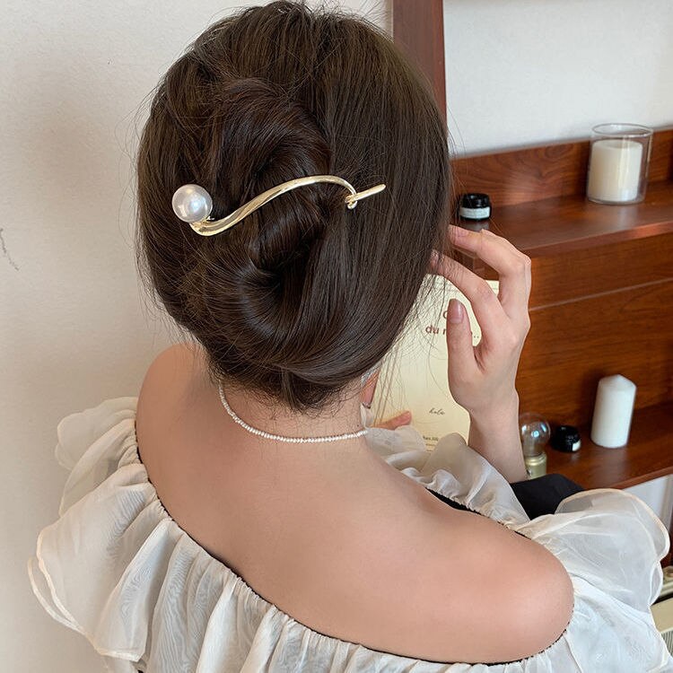 ヘアクリップ パール付き 韓国ファッション かわいいデザインのヘッドピース