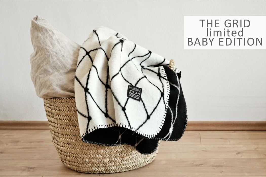 bastisRIKE THE GRID - COTTON BABY BLANKET 2