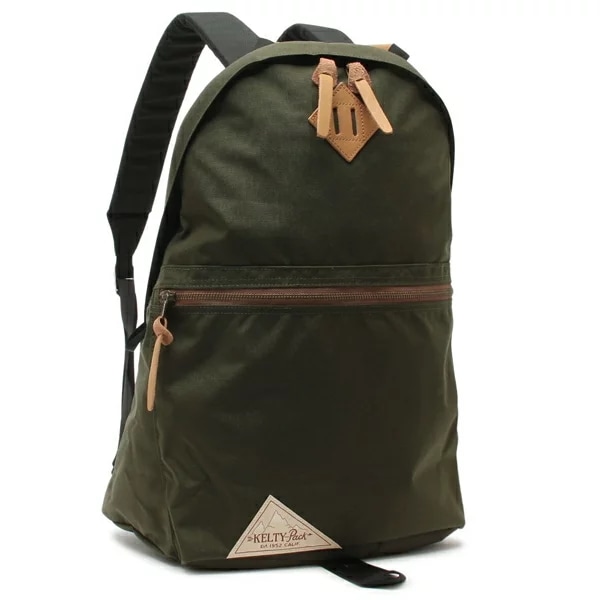 リュック バックパック クラッシックデイパック 18L カーキグリーン メンズ レディース ユニセックス 3259266125 OLNA