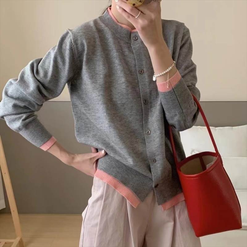 トップス カーディガン レディース 長袖 ハイネック ミディアム丈 前開き ボタン 重ね着風 かわいい 大人可愛い きれいめ シンプル 上品 おしゃれ かっこいい カジュアル こなれ感 個性的 主役級