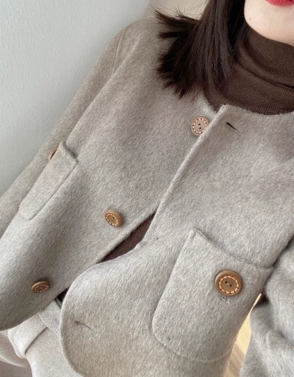 女性用の絶妙なレトロスタイルのニッチな高級ショートコートファッショナブ763