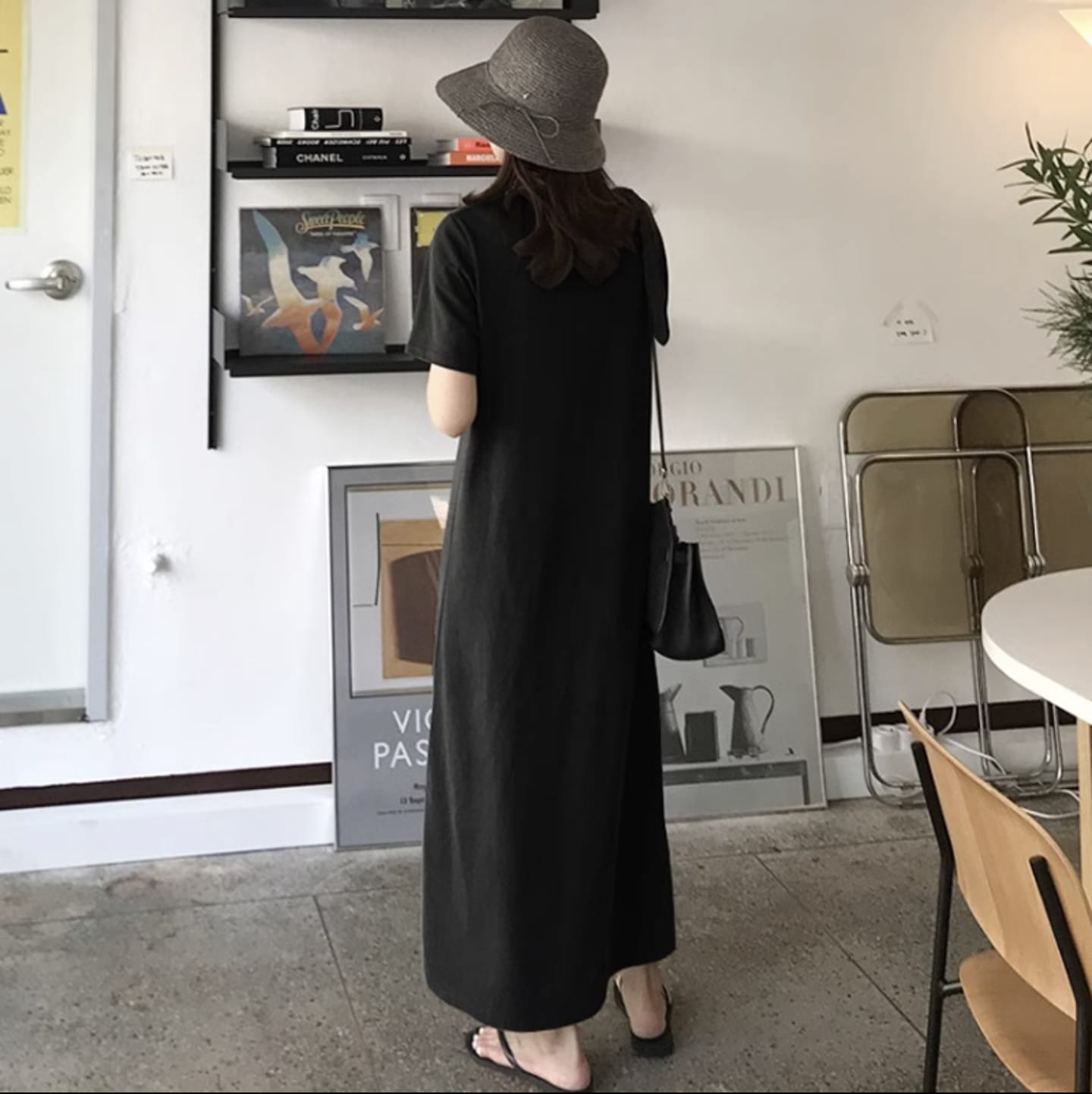 ロングワンピース サマーワンピース マキシ 長袖 ラウンドネック Aライン 綿 コットン かわいい 大人可愛い きれいめ シンプル カジュアル おしゃれ レトロ こなれ感 ラフ ルーズ エレガント