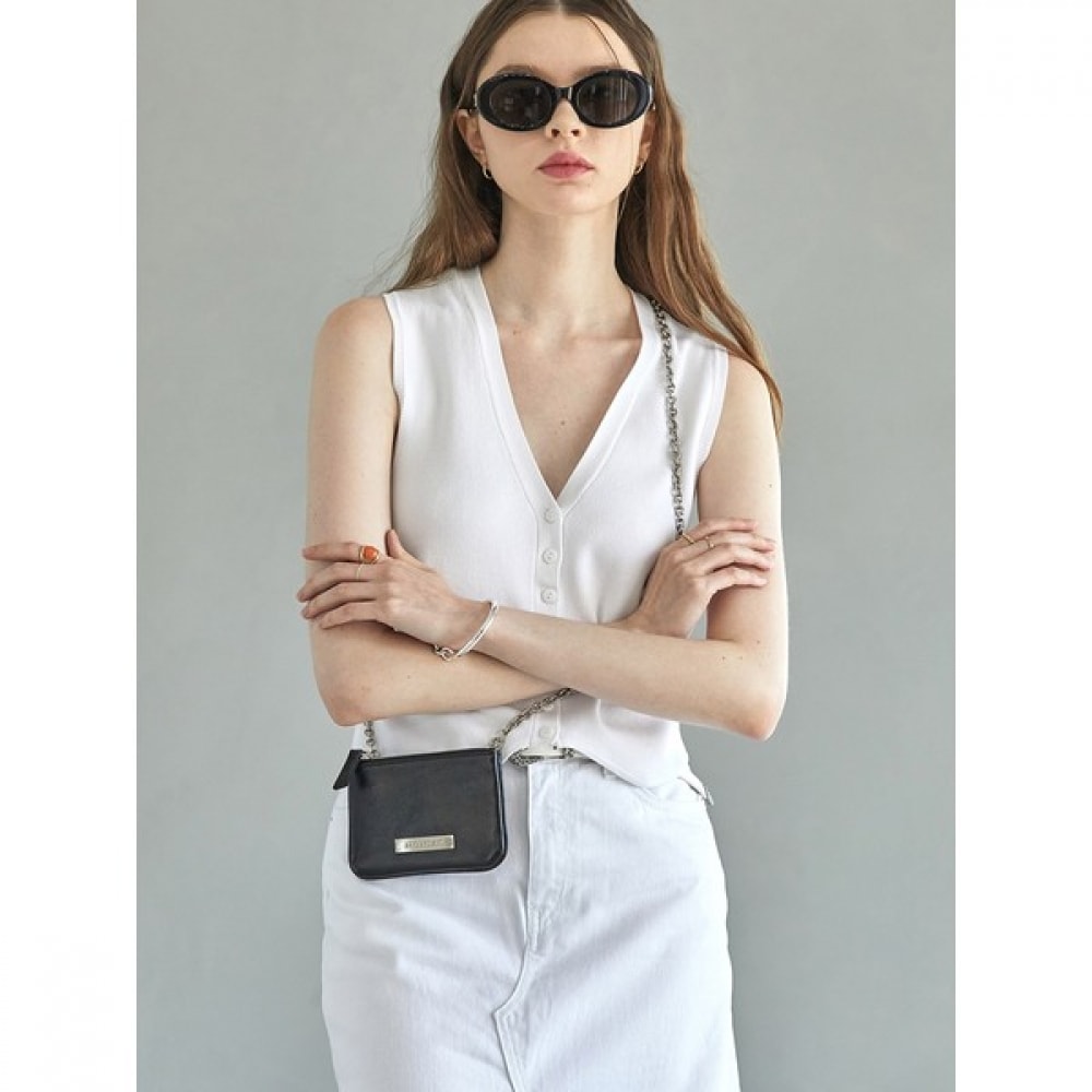 (Monsac) モナック牛革プチバッグベティミニブラック AL19-2303-BK 7,743円