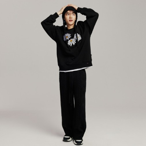 [ZB1 23 FWコレクション] C CABLE KNIT WIDE PANTS 6,732円