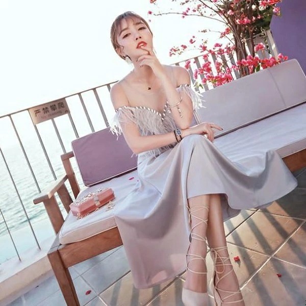 6月の新製品15日間のみ ドレス 成人式 2次会 ワンピース ロング丈 マキシ丈 お呼ばれ パーティ 二次会 謝恩会 Aライン 胸元シースルー オフショルダー デコルテシースルー 胸元シースルー セ 5,457円