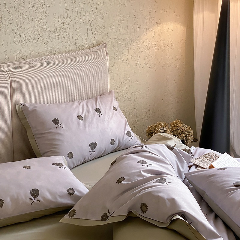 長さのベルベットコットントリビュートサテン4ピースセットセットコットン2025新しい小さな新鮮なピュタルベッドシートカバーベッド