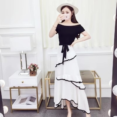 ワンピース フレアワンピース ミモレ ミモレ丈 ロング ロング丈 袖あり 半袖 オフショルダー オフショル フレア Aライン フリル リボン ウエストリボン ハイウエスト かわいい 大人可愛い