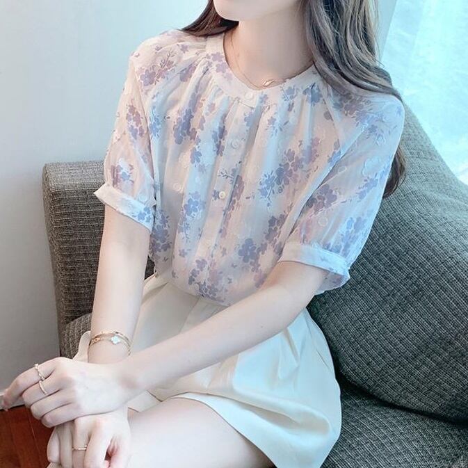 花柄 シアー トップス シャツ レディース 半袖 ラウンドネック フェミニン シフォン 前開き 透け感 かわいい 大人可愛い きれいめ 上品 おしゃれ ガーリー モード系 エレガント 主役級 存在感
