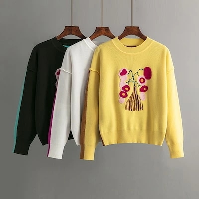 婦人服ファッション長袖セーター婦人秋冬韓着やせ刺繍ラウンドネックカジュアルニット