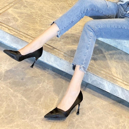 パンプス ポインテッドトゥパンプス ヒールパンプス ハイヒール 7.5cmヒール フレンチヒール クロスデザイン かわいい 大人可愛い きれいめ シンプル カジュアル 大人 上品 おしゃれ