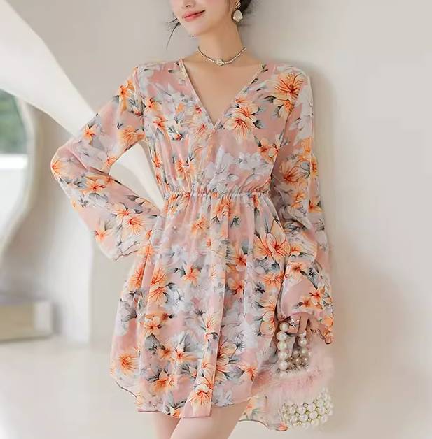 お得な価格水着 ビキニ スイムウェア レディース 体型カバー 羽織り セパレートタイプ セパレート 長袖 セット スリーピース 上下セット かわいい 大人可愛い きれいめ ゴージャス 華やか 大人っぽ