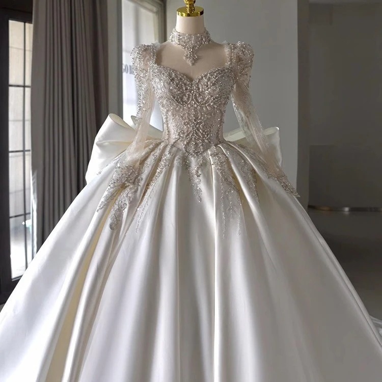 高級感 フレンチヴィンテージ上品感が湓れるトレーン結婚式ドレスフレンチヴィンテージ気質刺繍 花嫁ロングドレス フィッシュテール パーティードレステーマドレス 結婚式 お呼ばれホワイト ドレ