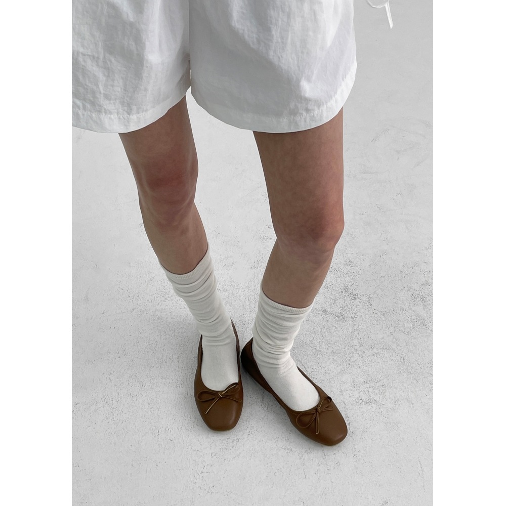 ブラックアップバラインリボンソフトフラットシューズ