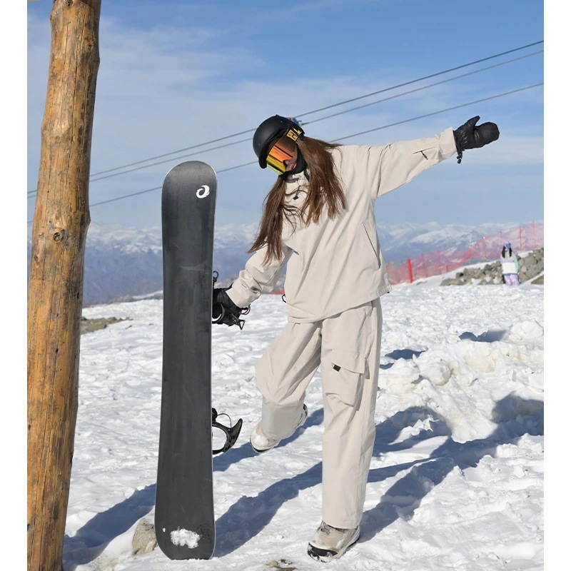 3日で出荷 人気 スキースーツ 男女カップル 2 着セット 防風防水防寒 スリムフィット 登山・スノーアウトドア保温コートおしゃれ純色