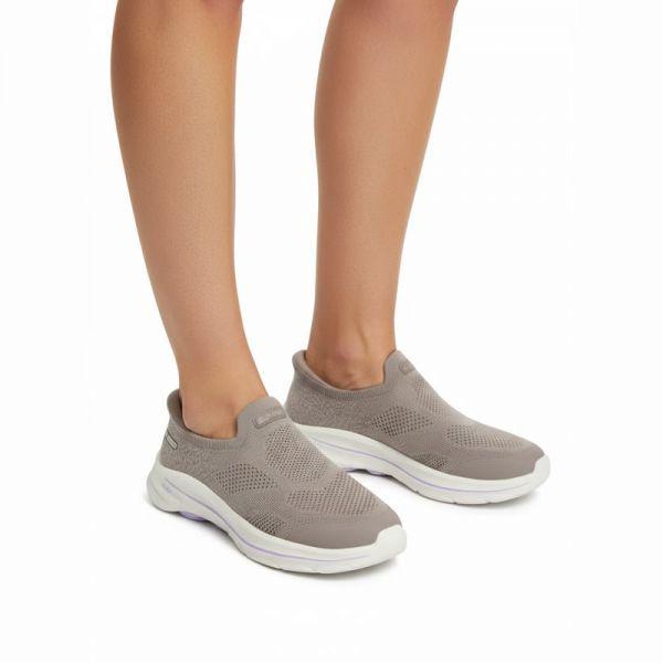 女性用シューズ ゴーウォーク 8 スリップイン SP0WWCFY022 HC