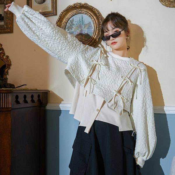 エンボス トップス レディース 重ね着風 おしゃれシャツ カラバリ ホワイト 白 XS S M 小さいサイズ 重ね着風 ランタンスリーブ 長袖 シャツ 変形 アシンメトリー 個性的 リボン おしゃれ