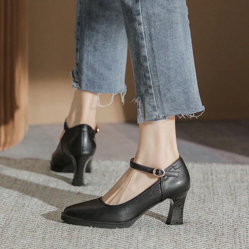 韓国ファッション 2024春秋 ヒールパンプス 本革 革靴 疲れない ワーキングシューズ 百掛け 通勤 20 30 40 代 冠婚葬祭30%までに制限