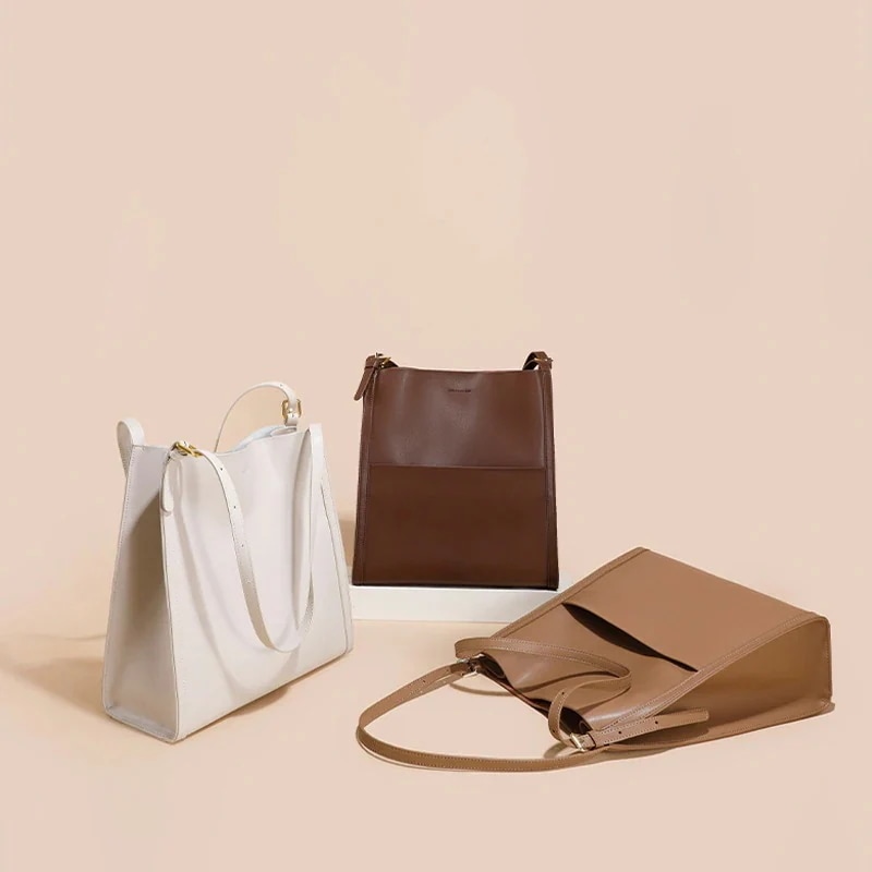 【急速出荷!】2025トートバッグ本革ショルダー婦人バッグ大容量高級感勤務バッグ脇バッグ